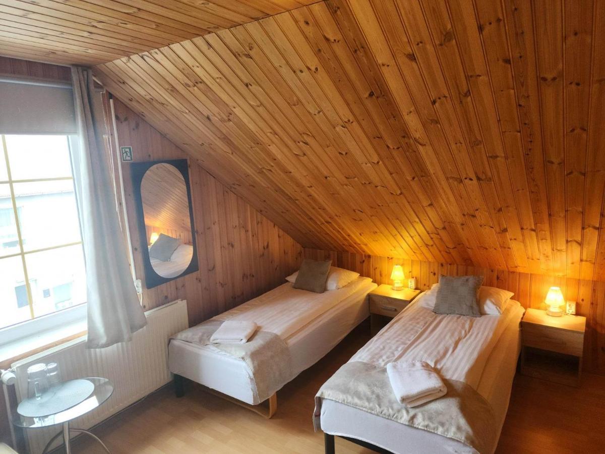 Guesthouse Kiljan Блёндюоус Экстерьер фото