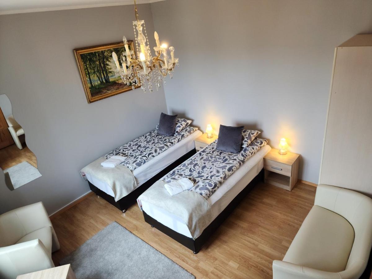 Guesthouse Kiljan Блёндюоус Экстерьер фото